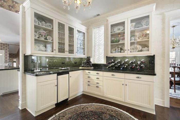 Cabinets pantry butler fronted renovation types mempercantik kabinet kembali dapur tampilan remodeling homelane making